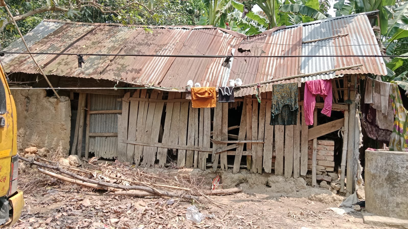 ফেনীর পরশুরামে আশ্রয়ণ প্রকল্পে সংস্কার না হওয়ায় মানবেতর জীবন